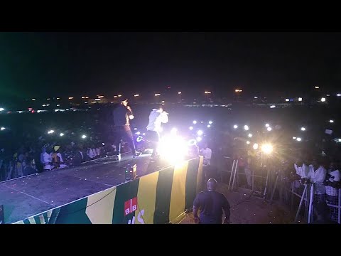 Mic Flammez invite El Miliaro sur scène pour prester en exclusivité #Assah...