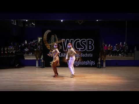 Colombian Salsa “Caleña” / On1 Fusion - Dennis and Danielle - Quinto Sabroso