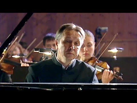 Mikhail Pletnev plays Beethoven - Piano Concerto No. 4 (Moscow, 2006)