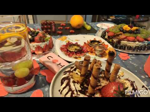 Beautiful table decoration#Birthdaycarddiy#3 yummy cakes made at home.