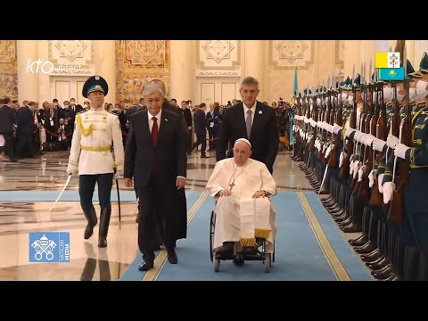 Cérémonie de bienvenue du pape François au Palais présidentiel de Nur-Sultan au Kazakhstan