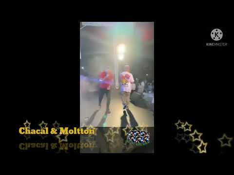 chacalrlm &  @moltton En vivo durante concierto de Halloween hace un rato en Hialeah 