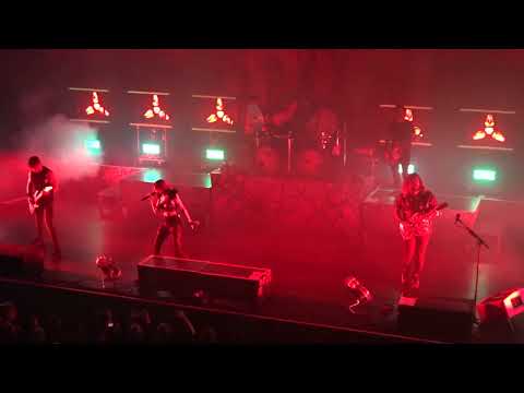 Beyond the black live tivoli Utrecht 6-11-22.