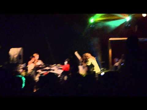 Dreadsquad feat. Kasia Malenda & Blackout JA @ Uprising Festival 2013 (part 02)