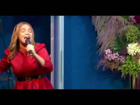 HELEN HIDALGO MINISTRY - QUE RUJA EL LEON COVER - ITA @RolandoMetivierOficial