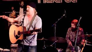 Plura - Mil Efter Mil