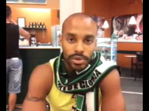 La "Pantera" Claudio De Sousa saluta i tifosi neroverdi