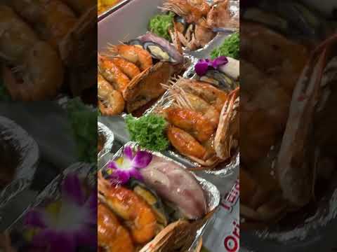 Seafood Thai food🥘wow amazing delicious 😋 #food #fruits #thaifood #thaistreetfood #seafood.
