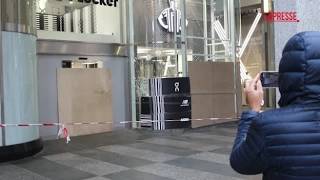 Vetrine rotte e aeree interdette: le immagini del centro di Milano il giorno dopo la guerriglia