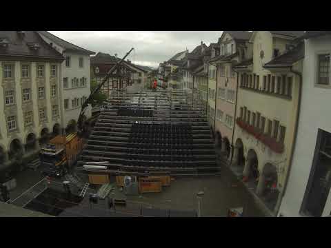 Tribünenbau im Zeitraffer