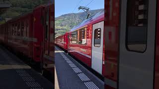 スイス ベルニナ線の普通列車 ティラーノ駅(イタリア)