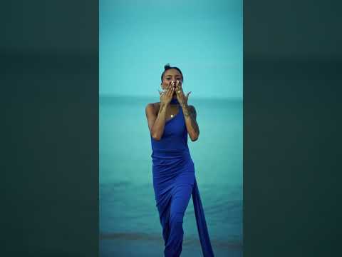 La Vie en Bleue — cinematic portrait video, Miami Beach