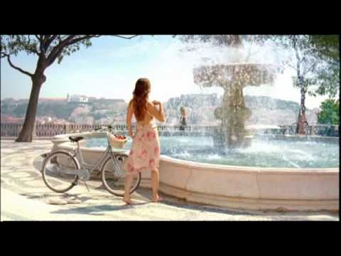 Palmolive Naturals Nutra-fruit Shower Gel 2010 Ad