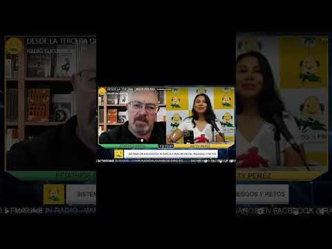 Con Katty Pérez, en Radio Sucumbíos, conversando sobre la Educación Intercultural Bilingüe