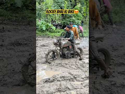 Rocky bhai ki bike😍 #farazstuntrider #kgf #biker #rockybhai