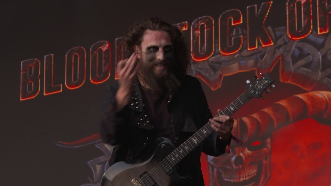 CRADLE OF FILTH - Her Ghost In The Fog - Bloodstock 2019 - YouTube