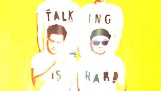 maren morris &amp; walk the moon: different colors in the middle