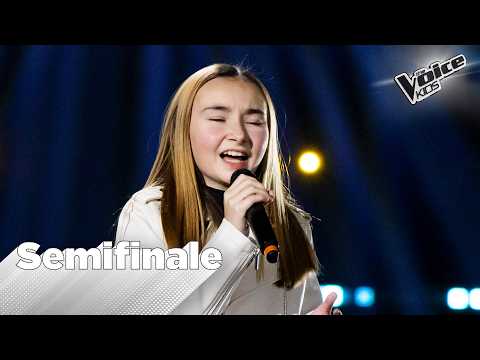 Rebecca thrills with Laura Pausini's "Incancellabile" | The Voice Kids Italy Semifinal