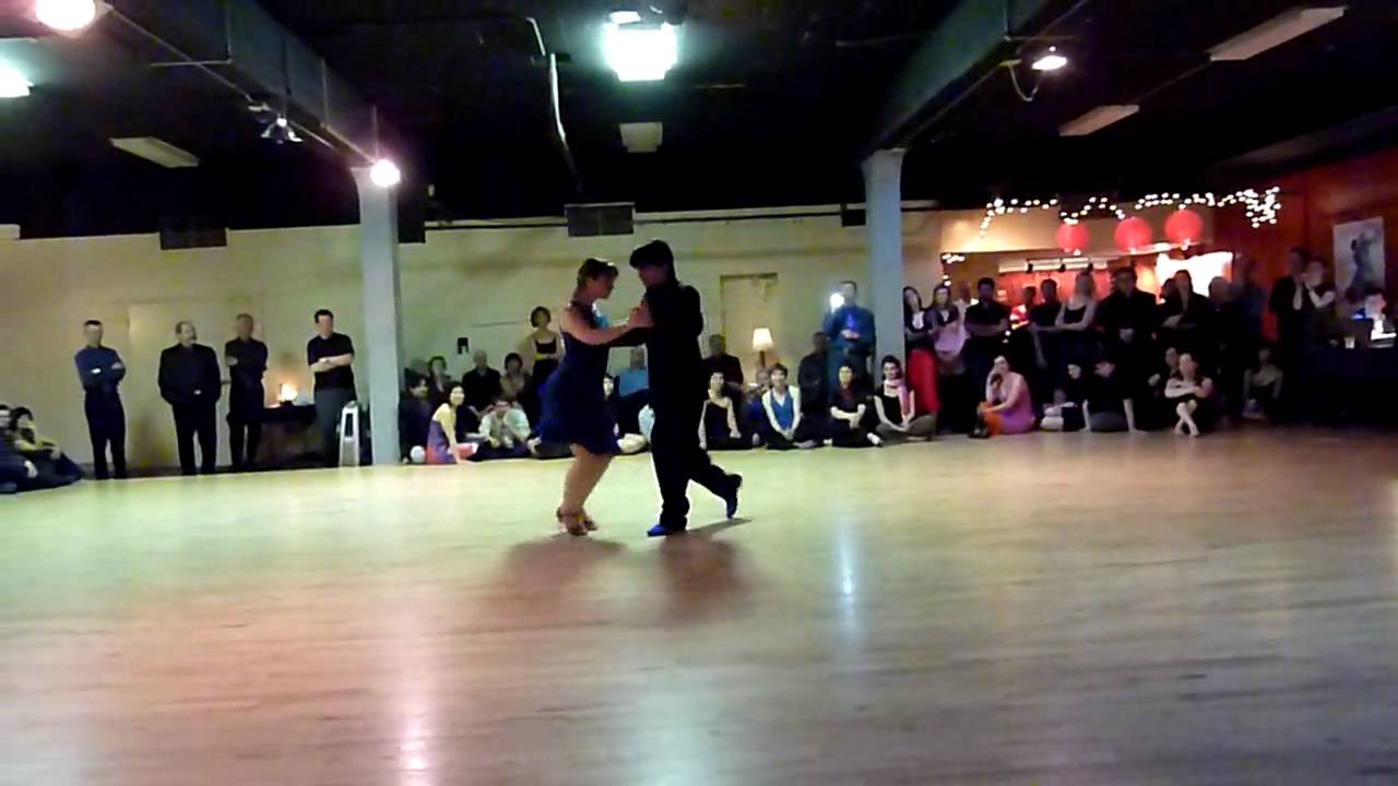 Ariadna Naveira y Fernando Sanchez Seattle 2 of 4