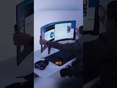 How Corsair&rsquo;s BENDABLE Monitor works 😳