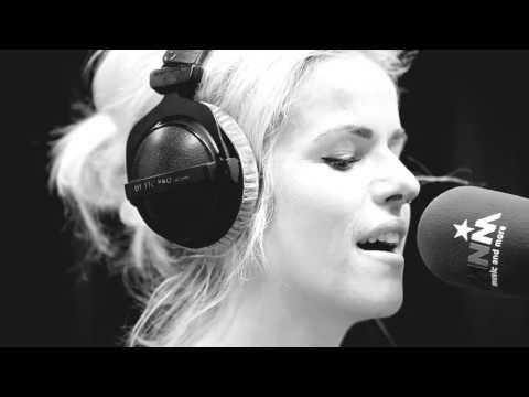 MNM: Josje - Times Like These