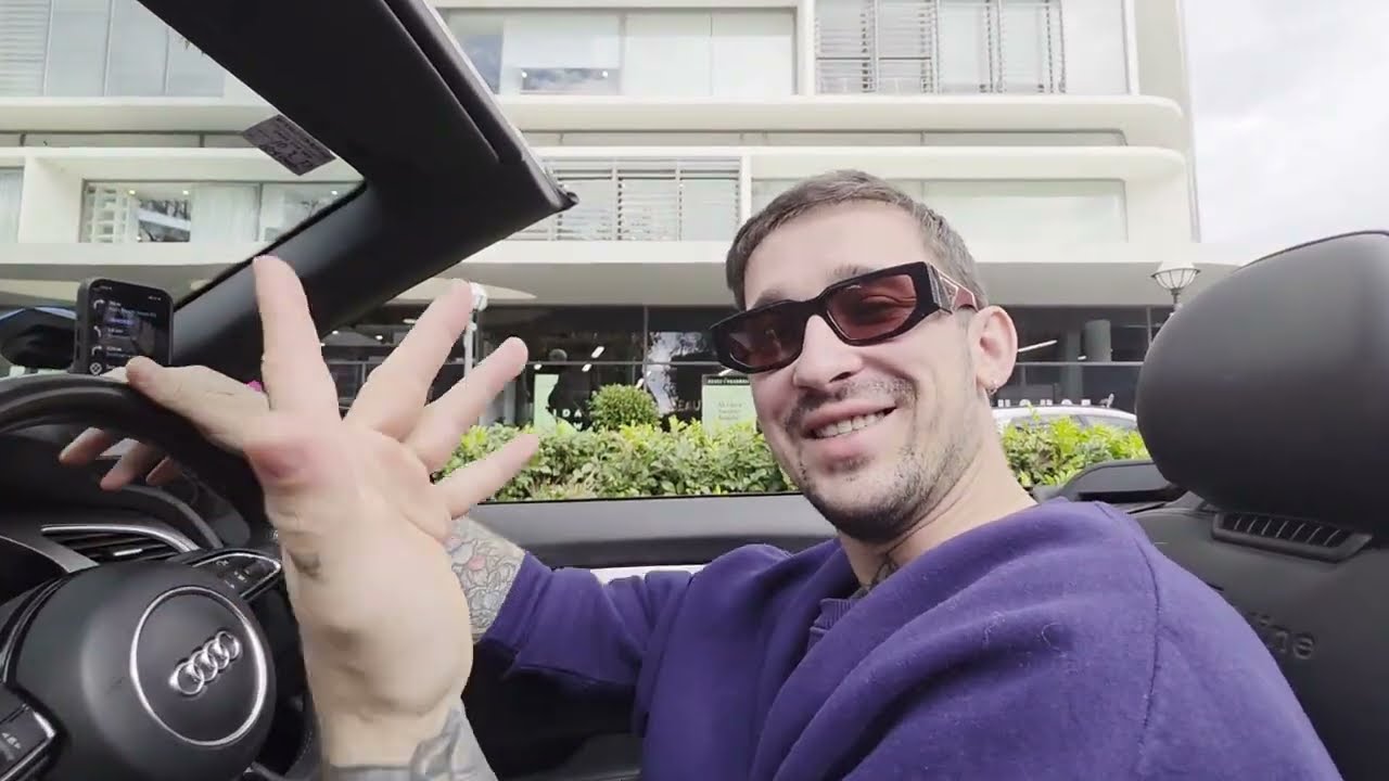 А мы сели в кабриолет ! И поехали по Сиднею . Элла Австралия и  @denisaustralia ​