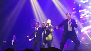 3 Twistin' the Night Away Straight No Chaser