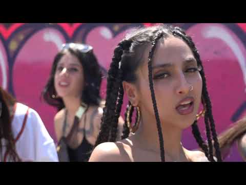 Aura Bae - Chillin (Video Oficial)