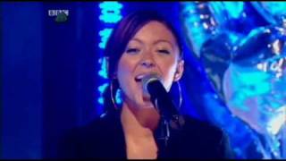 Atomic Kitten - Love Doesn&#39;t Have to Hurt (Live @ TOTP)