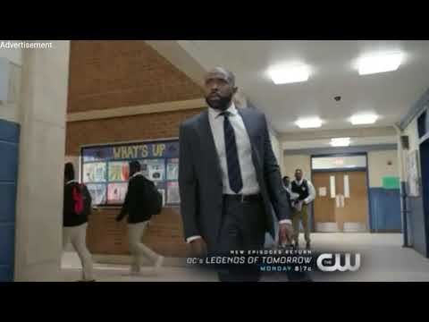 Black Lightning 1x04 Opening scene/ Jefferson talks to Bernard and finds out he's on drugs