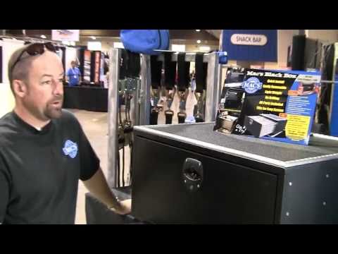 Mac's Jeep Black Box @ Off-Road Expo
