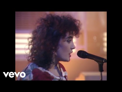 Deacon Blue - Real Gone Kid (Live from Top of the Pops, 27/10/1988)