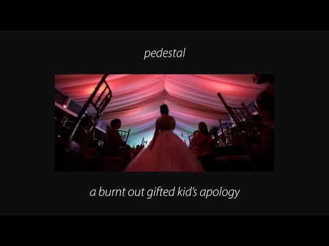 Pedestal - Precious Jewel Amor