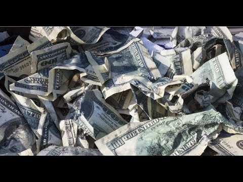 A pranohet te Zoti zekati ose sadakaja nga një pasuri që nuk është e fituar hallall?