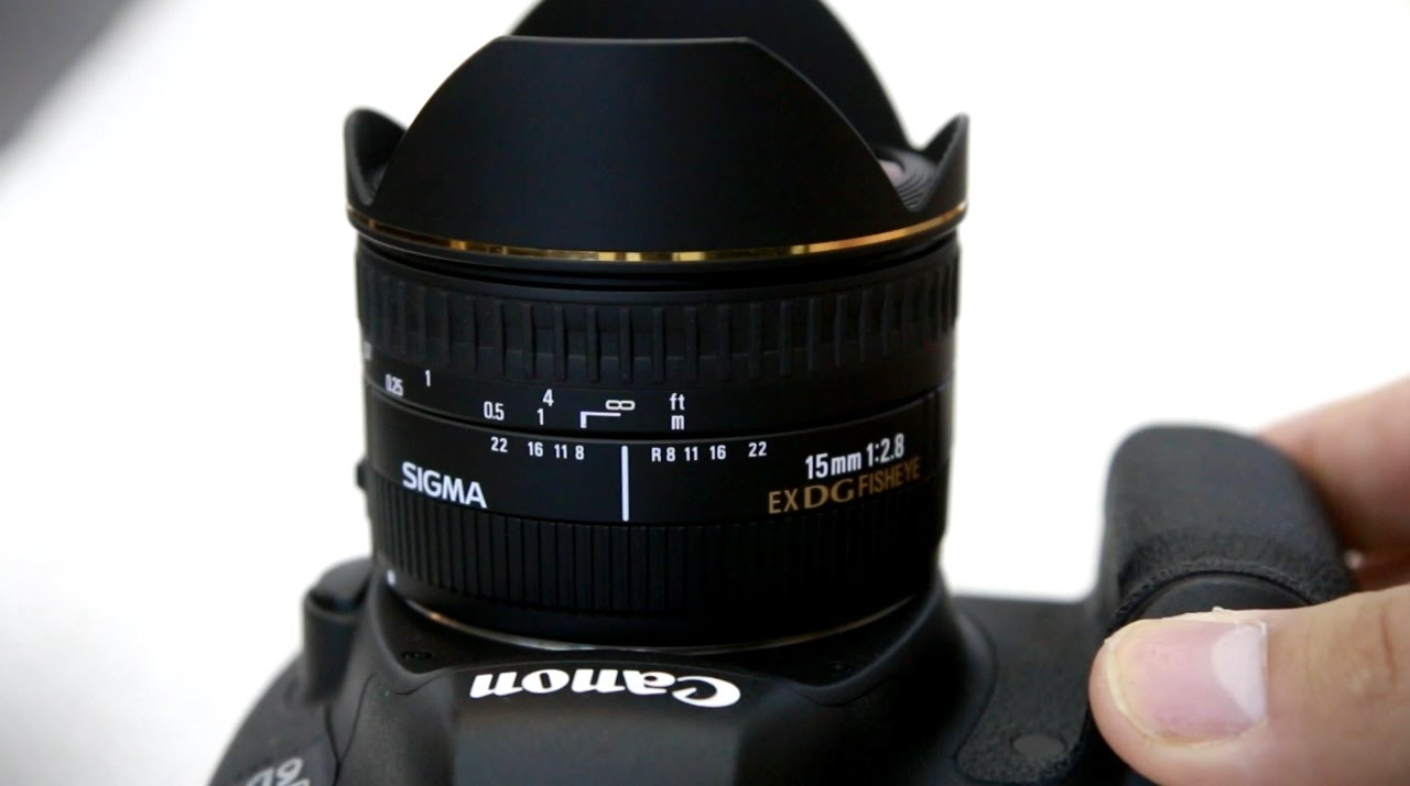 Sigma AF 15mm f/2.8 EX DG Diagonal Fisheye Canon EF