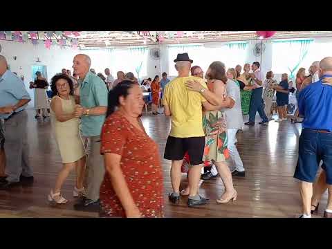 Casa cheia no bairro Boa Vista de Rio do Sul com visitantes de presidente Getúlio 