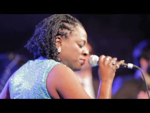 Sharon Jones and the Dap-Kings - I'll Still Be True (Live at SXSW)