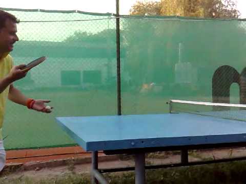 campionul din lalasint la tenis de masa