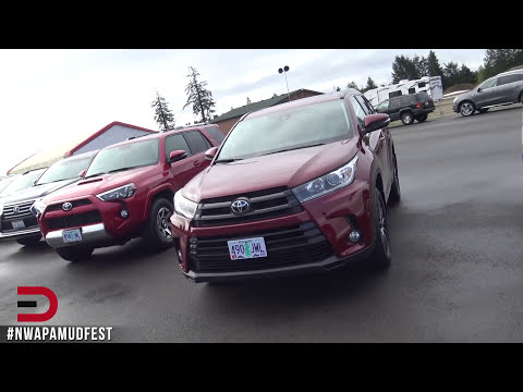 Here's the 2017 Toyota Highlander on Autocross on Everyman Driver