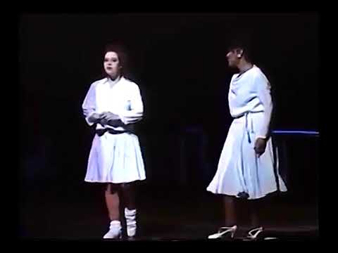 Carrie - Unsuspecting Hearts (Broadway) Press Footage Darlene Love Linzi Hateley