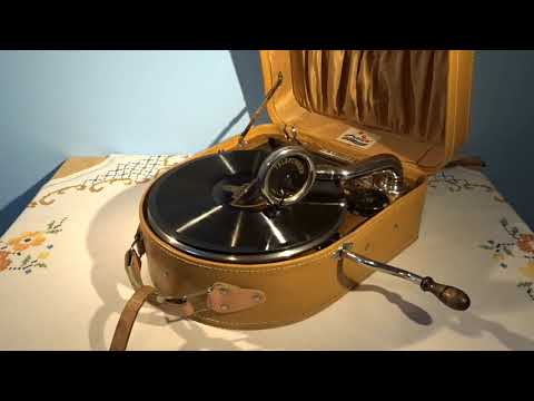 Sándor Józsi (Dajos Béla) – Viens, Maman / Susie (If you knew Susie, like I know Susie) 1925