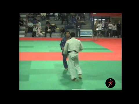 italiajudo.com_Campionati Italiani Squadre 2010_Fiamme azzurre (Bruyere) vs Fiamme oro (Parlati)