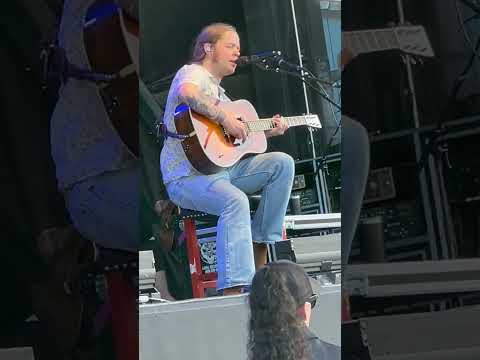 Billy Strings (solo) - Matty Groves (LIVE!) @ Outlaw Festival Wheatland CA 5/18/25