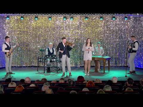 Kapela HUNCÚTI - Červená modrá fialka