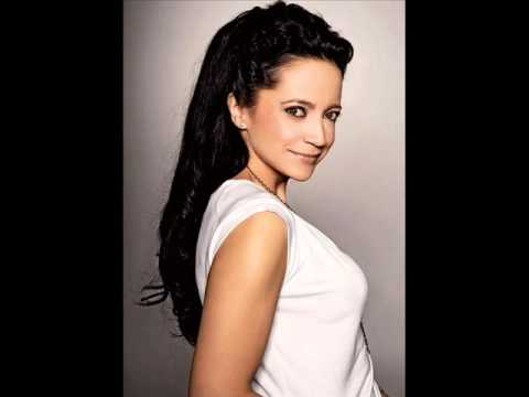 Lucie Bílá - Neposlušné tenisky