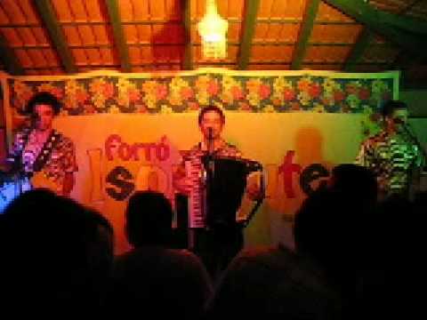 Trio Maracaia - SP no Forro Ispilicute - Brasília-DF