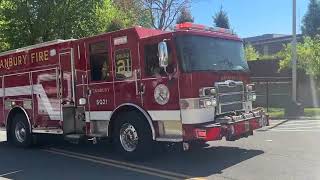 Danbury Squad 21 responding to an MVA on I-84 West 4/30/2025