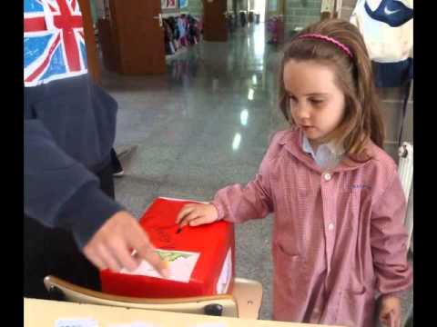 Mercadet de llibres 22-4-16.wmv