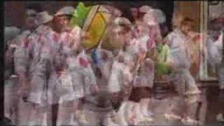 Dagreek kleinser - Girl on the roof (David Mead)