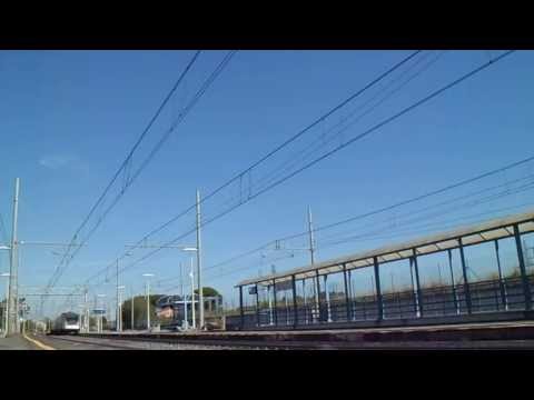 ETR 485 n.35 sul FB 9873 Roma Termini - Reggio Calabria Centrale, in transito a Torricola